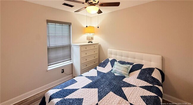Building Photo - 5406 Ulloa Pl
