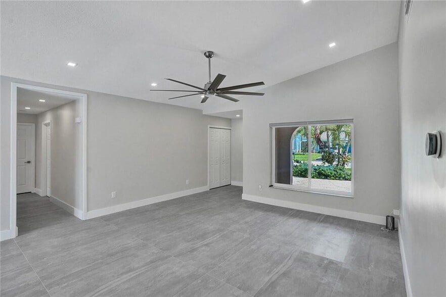 Building Photo - 11627 SW 50th St