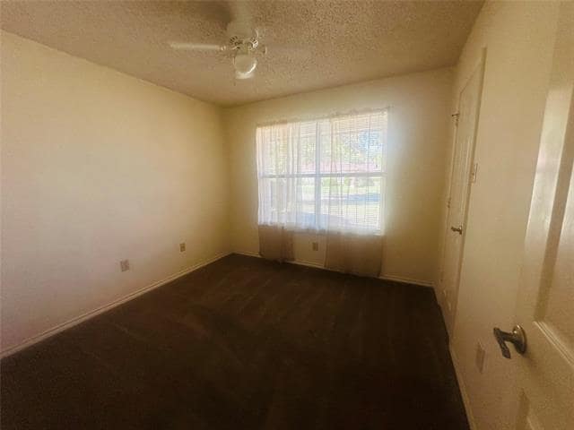 Building Photo - 2621 Ozark Dr