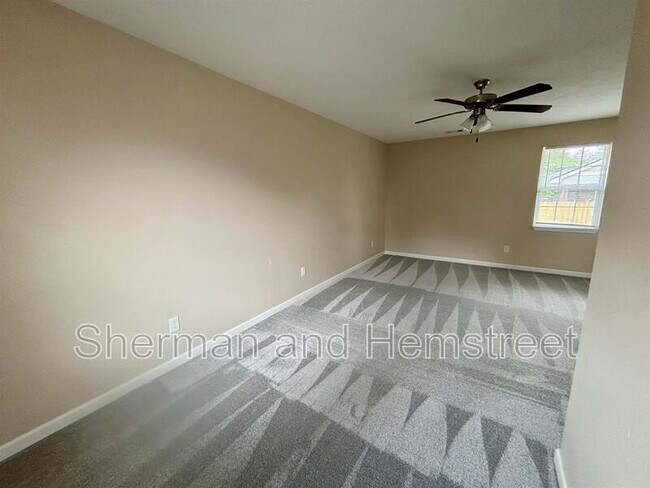 Building Photo - 636 Bridgton Dr