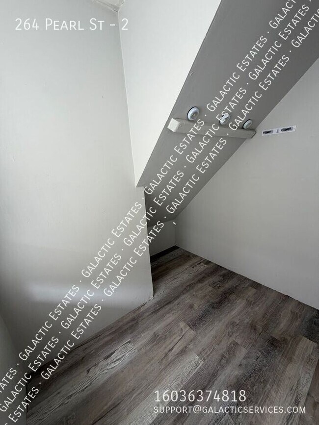 Building Photo - 264 Pearl St