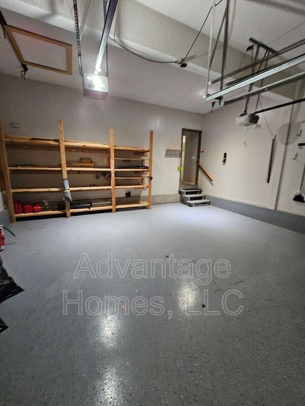 Building Photo - 14117 Parkhill Ln