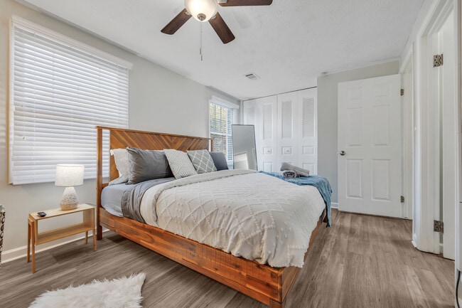 Building Photo - 8802 Long Beach Cir
