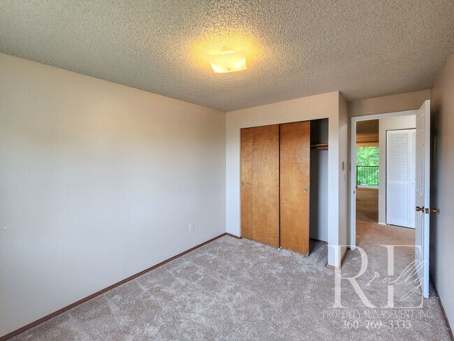 Building Photo - 50% OFF 1st Month's Rent! Upstairs Condo at The Narrows – Pool, Clubhouse & Woodland Views!
