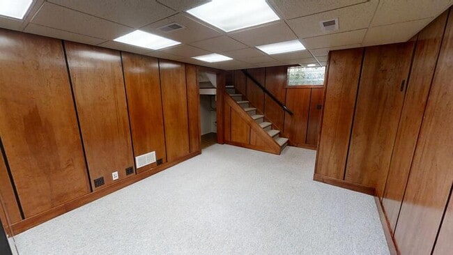 Building Photo - 1205 Miller Ave