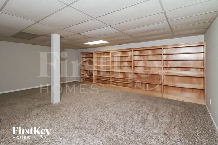 Building Photo - 388 Fire Fly Dr