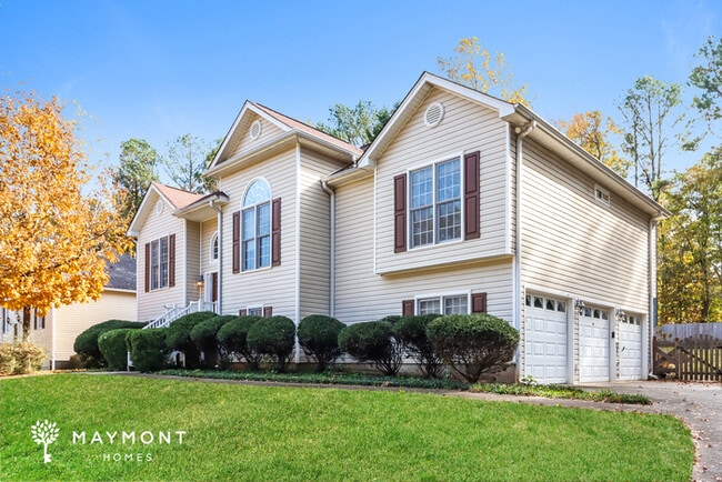 Building Photo - 230 Camden Knoll