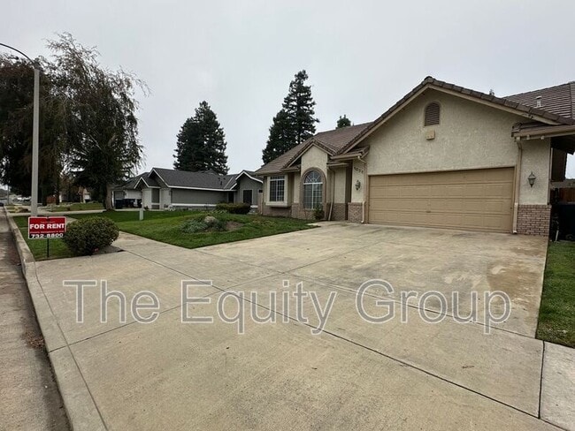 Building Photo - 1036 N Palm St