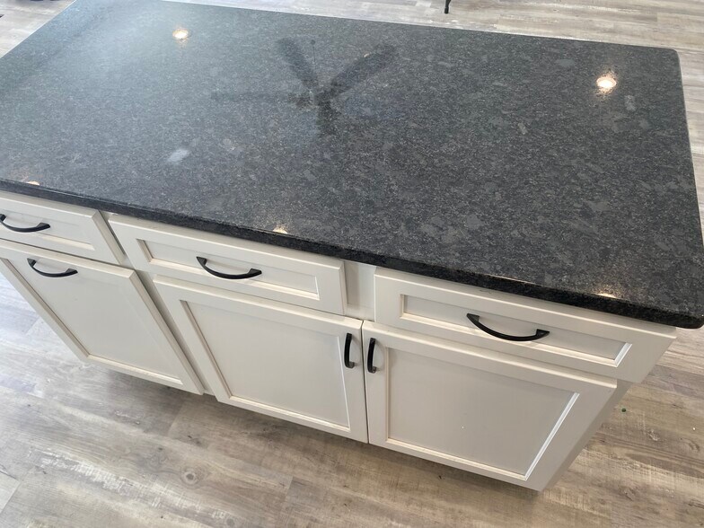 Building Photo - 10112 Verree Rd