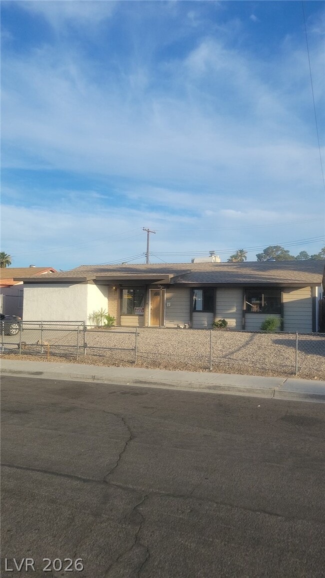 Building Photo - 4617 Stacey Ave