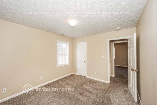 Building Photo - 10 McIntosh Estates Dr