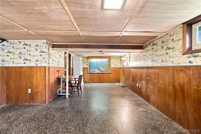 Building Photo - 4643 Patricia Dr