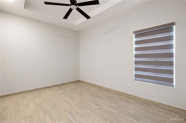 Building Photo - 31 Dragonfly St