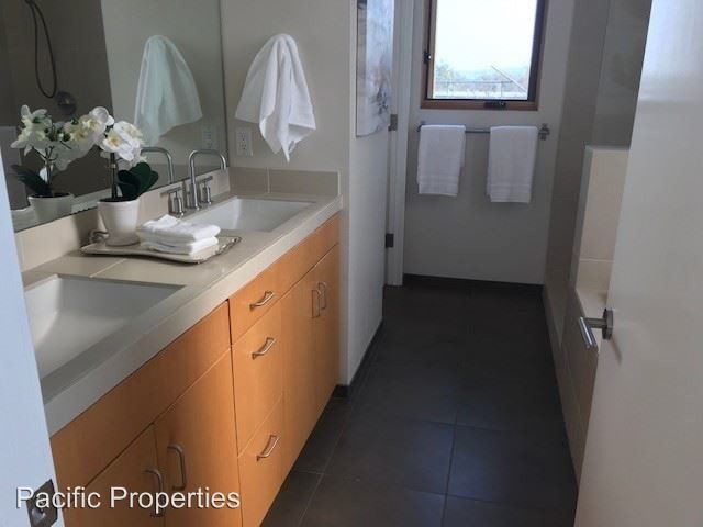 Building Photo - 2 br, 2.5 bath Apartment - 103 G Street