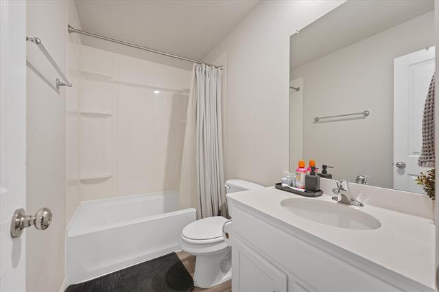 Building Photo - 1128 Catalan Trl