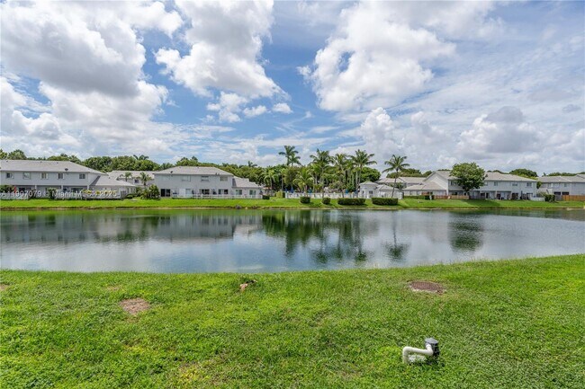 Building Photo - 14308 SW 120th Ct