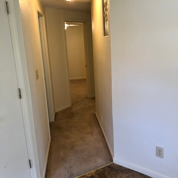 Hallway - 159 Abbey Fields Ln