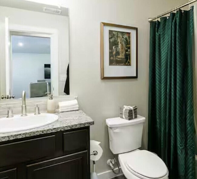 Building Photo - 2016 132nd St