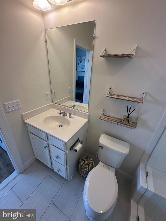 Building Photo - 127 Capital Ct