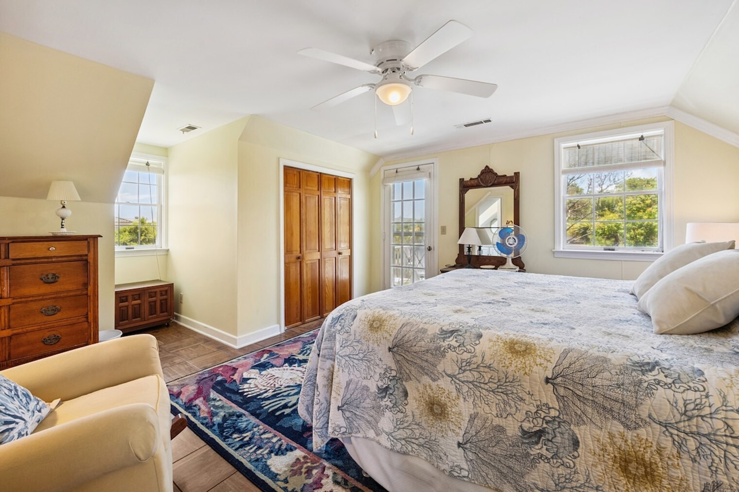 Building Photo - 256 Pioneer Loop