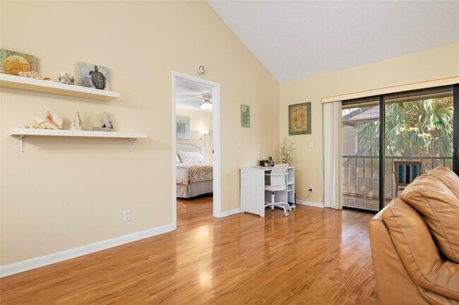 Building Photo - SEASONAL TROPICAL GETAWAY!