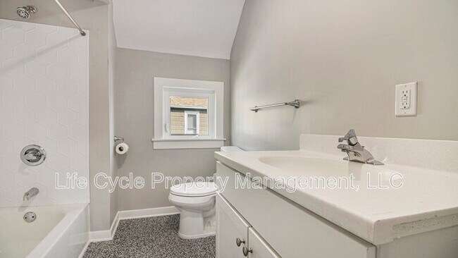 Building Photo - 1312 Hamilton Ave NW