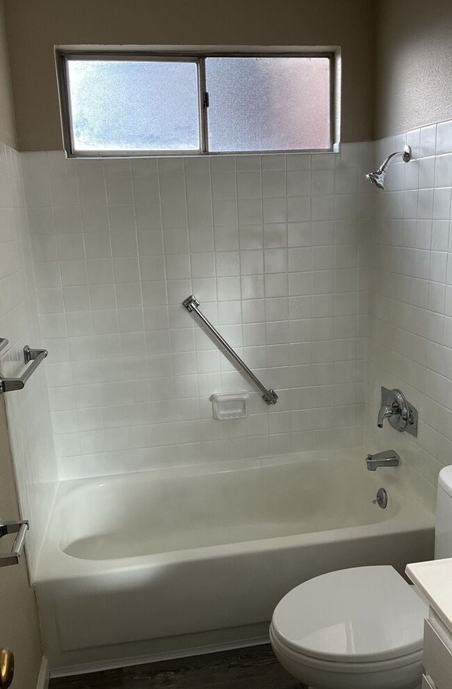 Building Photo - Stunning Remodeled Treat Boulevard unit! A must see 1-bedroom unit with private parking and pool!