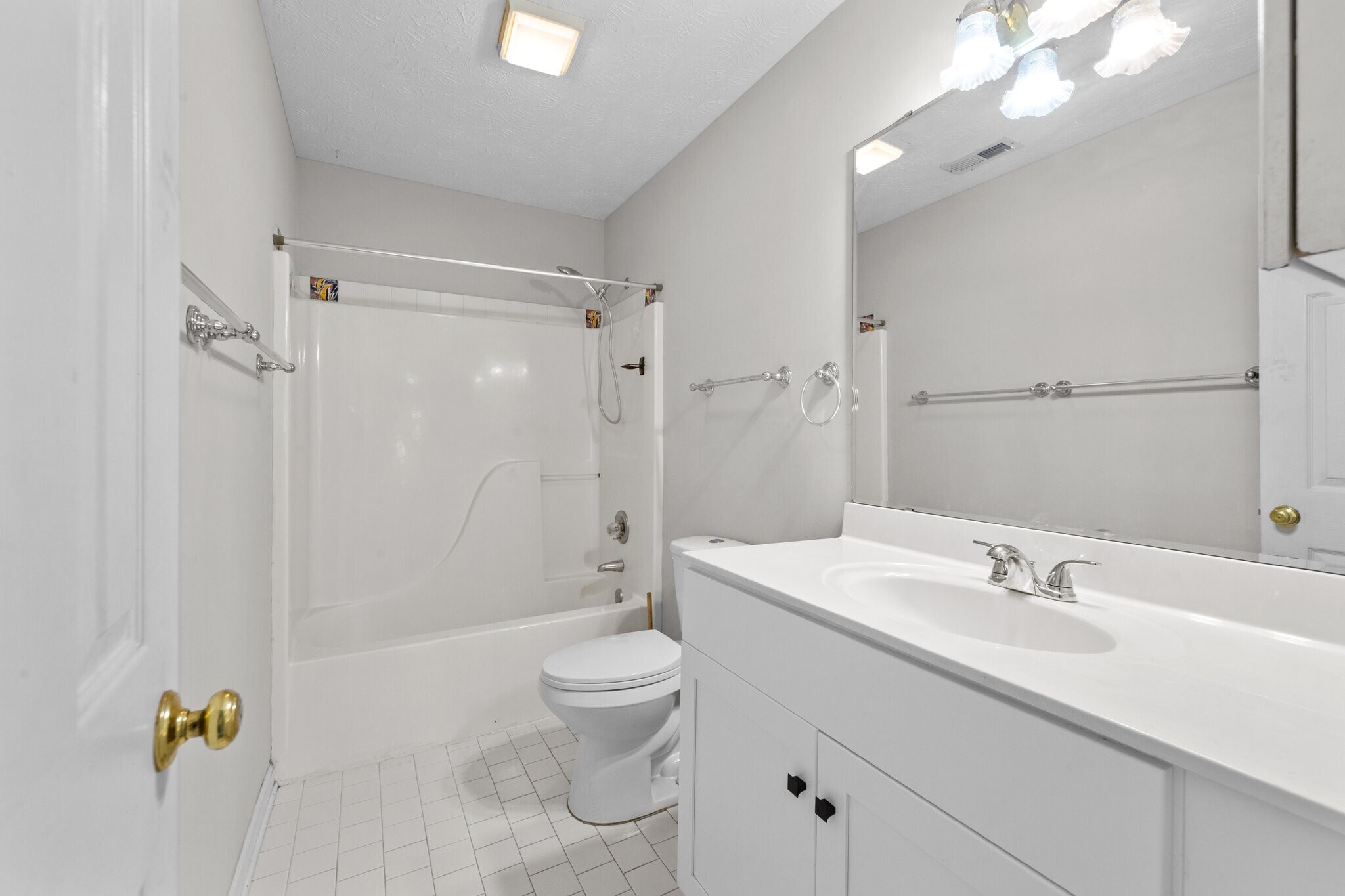 Building Photo - 3520 Birkdale Ct
