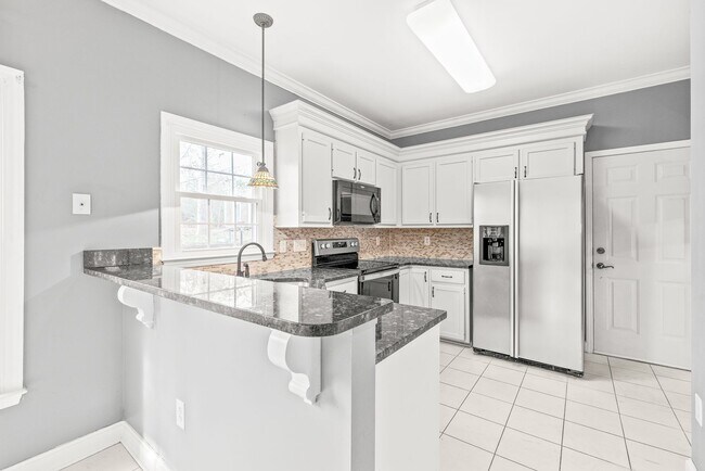 Building Photo - (Coming Soon) Full Brick Home in Matthews!