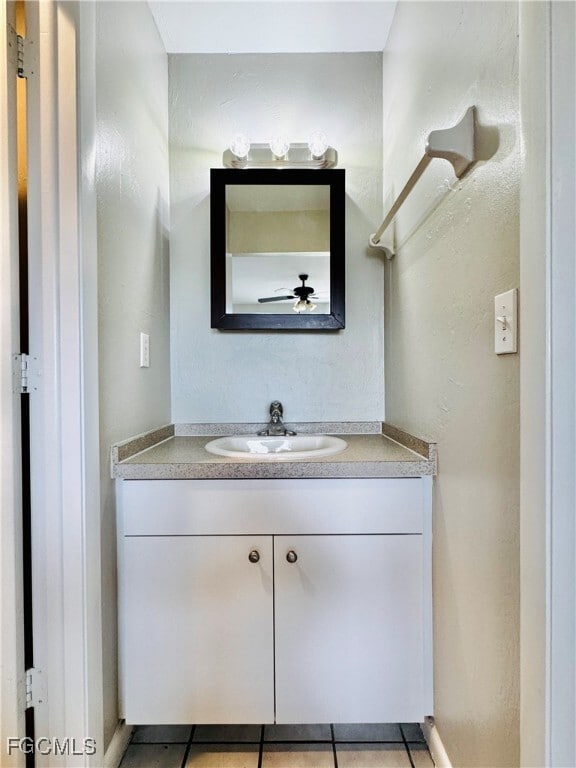 Building Photo - 706 SE 13th Ct