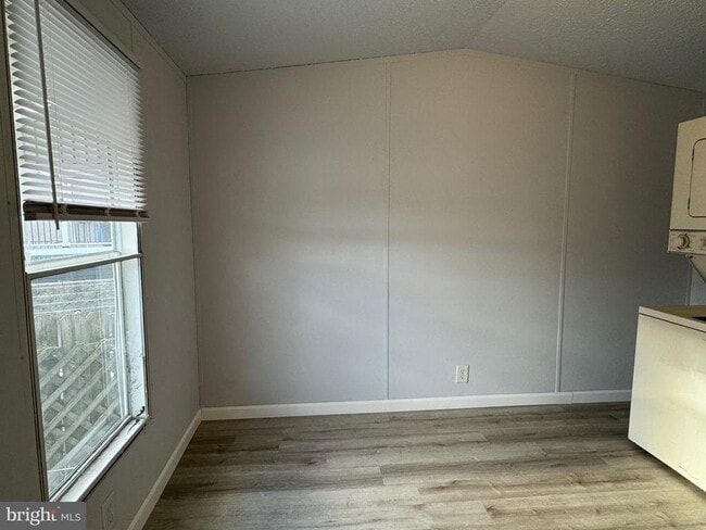 Building Photo - 2950 Concord Rd