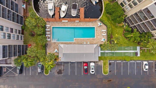 Building Photo - 21 Royal Palm Way
