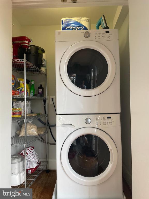 Building Photo - 421 Longfellow St NW