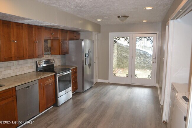 Building Photo - 1218 Constitution Dr