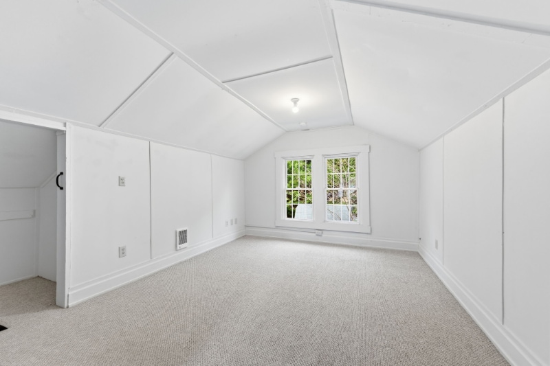 Building Photo - 1458 S Main St