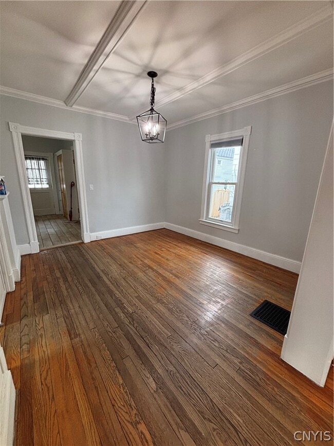 Building Photo - 1108 Salina St