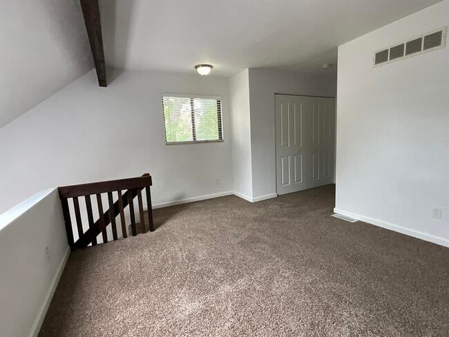 Building Photo - 435 Ponderosa Ave