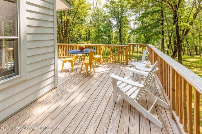 Building Photo - 19 Bakertown Rd