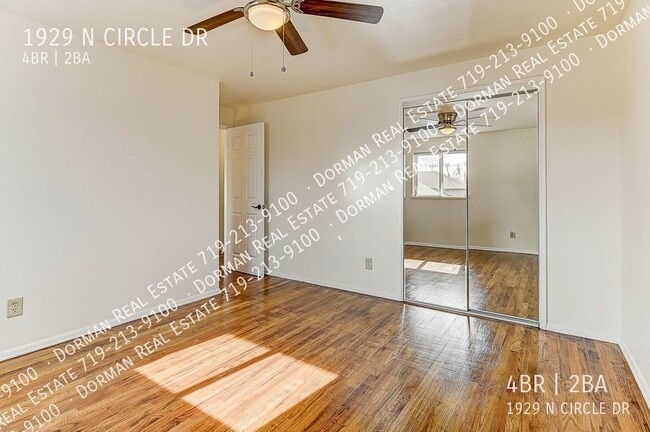 Building Photo - 1929 N Circle Dr