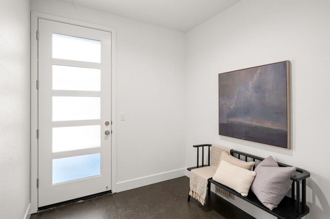 Building Photo - The Boulevards