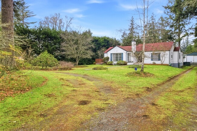 Building Photo - 8131 Veterans Dr SW