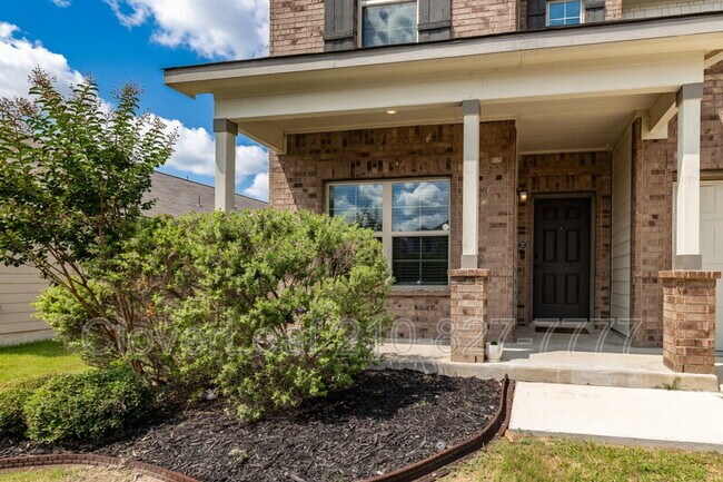 Building Photo - 940 Windflower