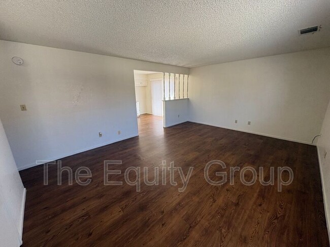 Building Photo - 2037 S Tracy Ct
