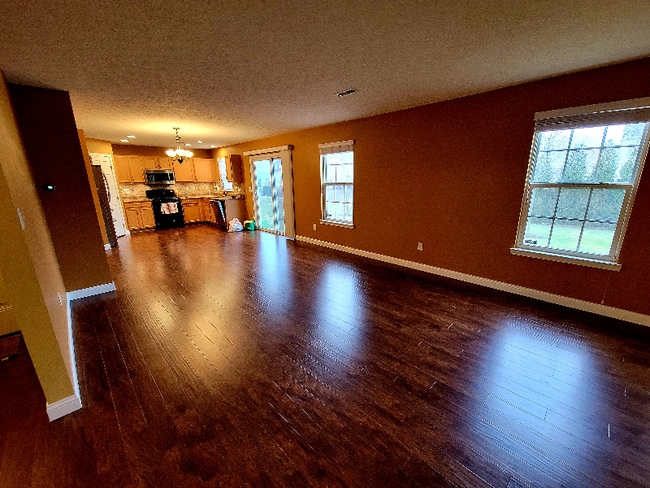 Building Photo - 625 Cleary Dr