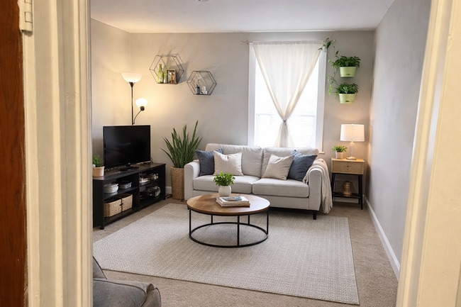 Building Photo - 230 N Shippen St