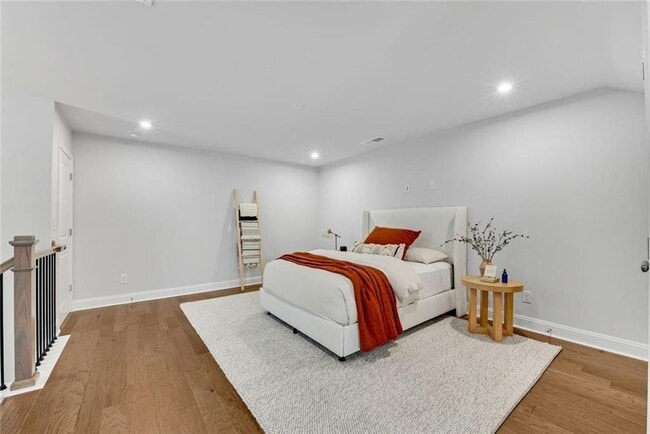 Building Photo - 400 Renwood Trl