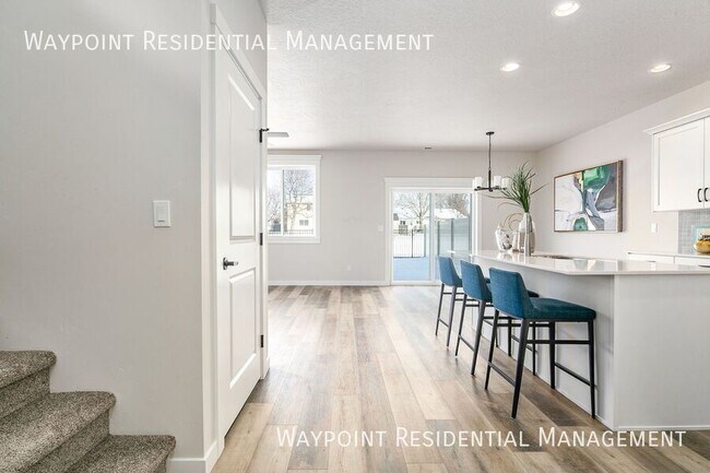 Building Photo - 2094 S Defio Pl
