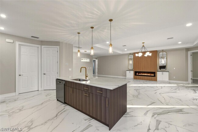 Building Photo - 28049 Captiva Shell Lp