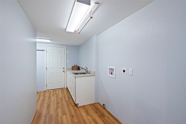 Building Photo - 3 Dorado Dr