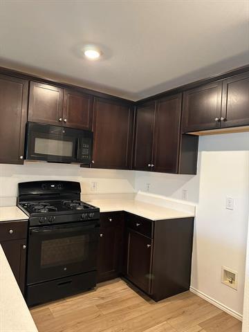 Building Photo - 5906 Nyquist Wy